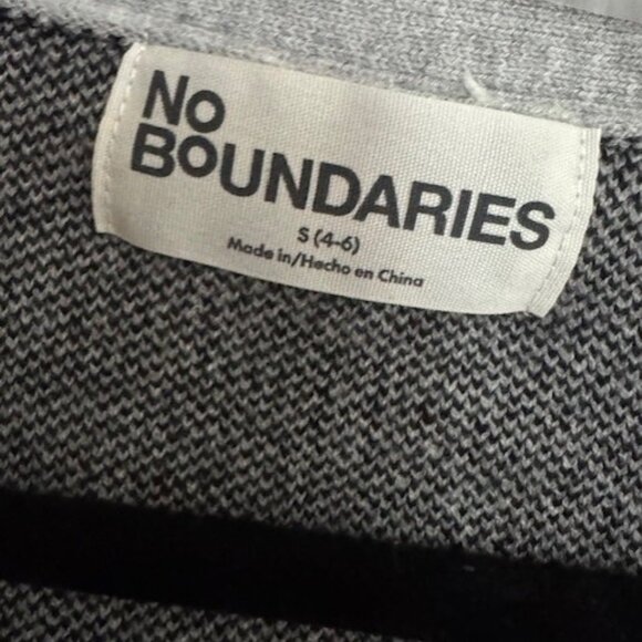 Cat Sweater - Picture 3 of 5